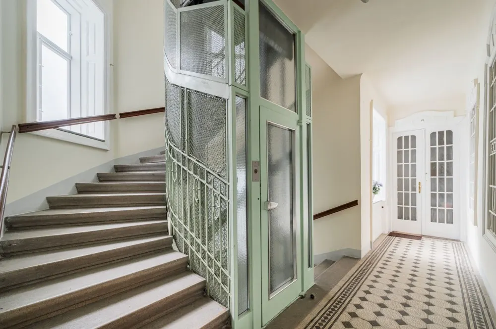 KITZIMMO-Luxus-Dachgeschosswohnung kaufen - Immobilien Wien.