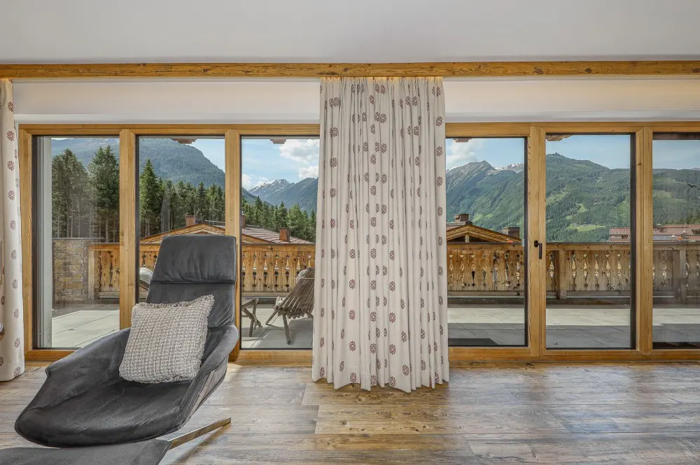 KITZIMMO-Exklusives Nationalpark Chalet in sonniger Ruhelage - Immobilien Neukirchen.