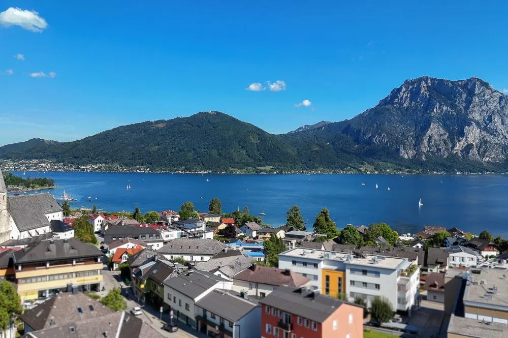 KITZIMMO-Einzigartiges Luxuspenthouse mit Seeblick - Immobilien Altmünster.