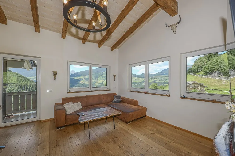 KITZIMMO-Hochwertiges Zweifamilienhaus in unverbaubarer Aussichtslage kaufen - Immobilien Hollersbach.
