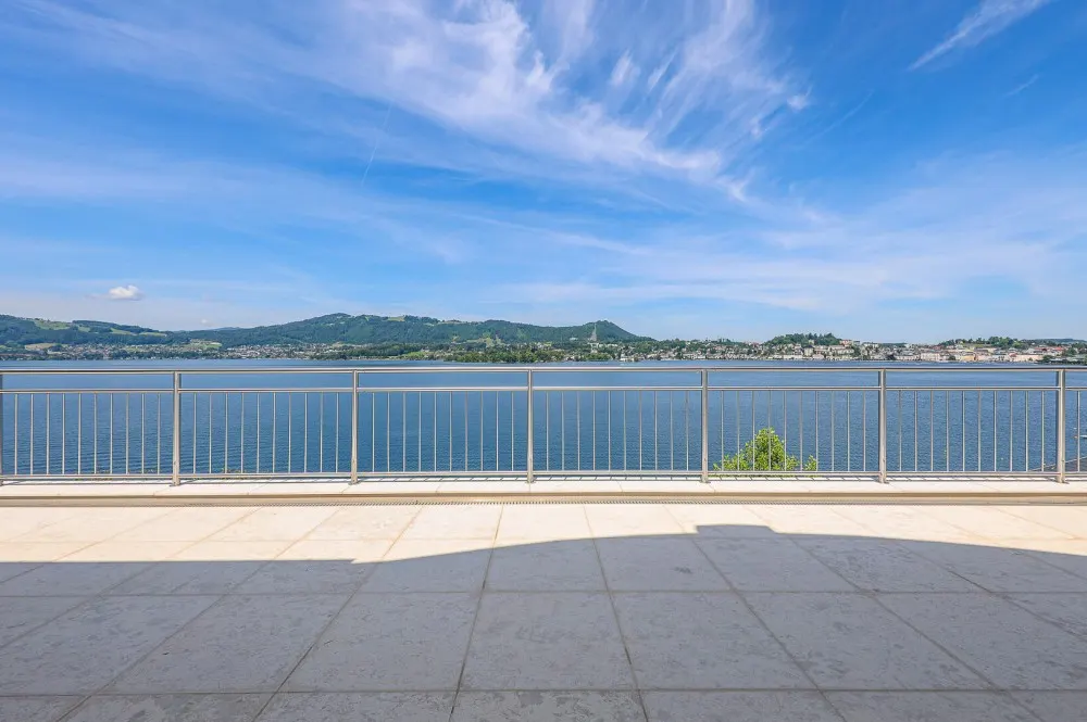KITZIMMO-Exklusive Villa mit Pool am Traunsee kaufen - Immobilien Gmunden.