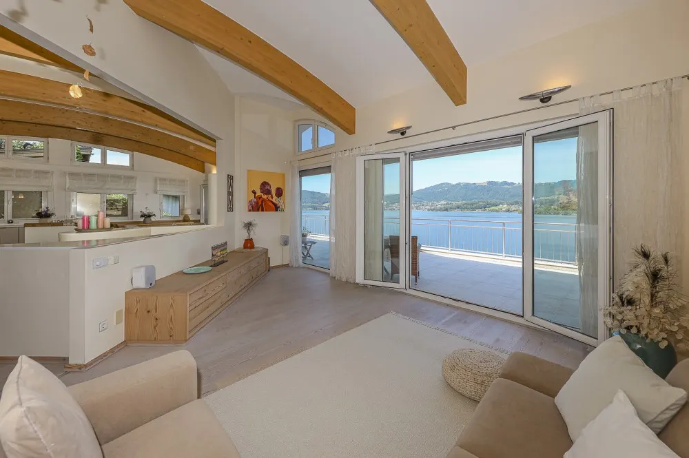 KITZIMMO-Exklusive Villa mit Pool am Traunsee kaufen - Immobilien Gmunden.
