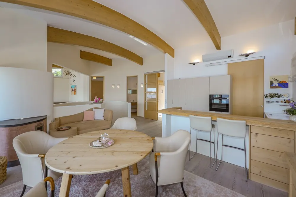 KITZIMMO-Exklusive Villa mit Pool am Traunsee kaufen - Immobilien Gmunden.