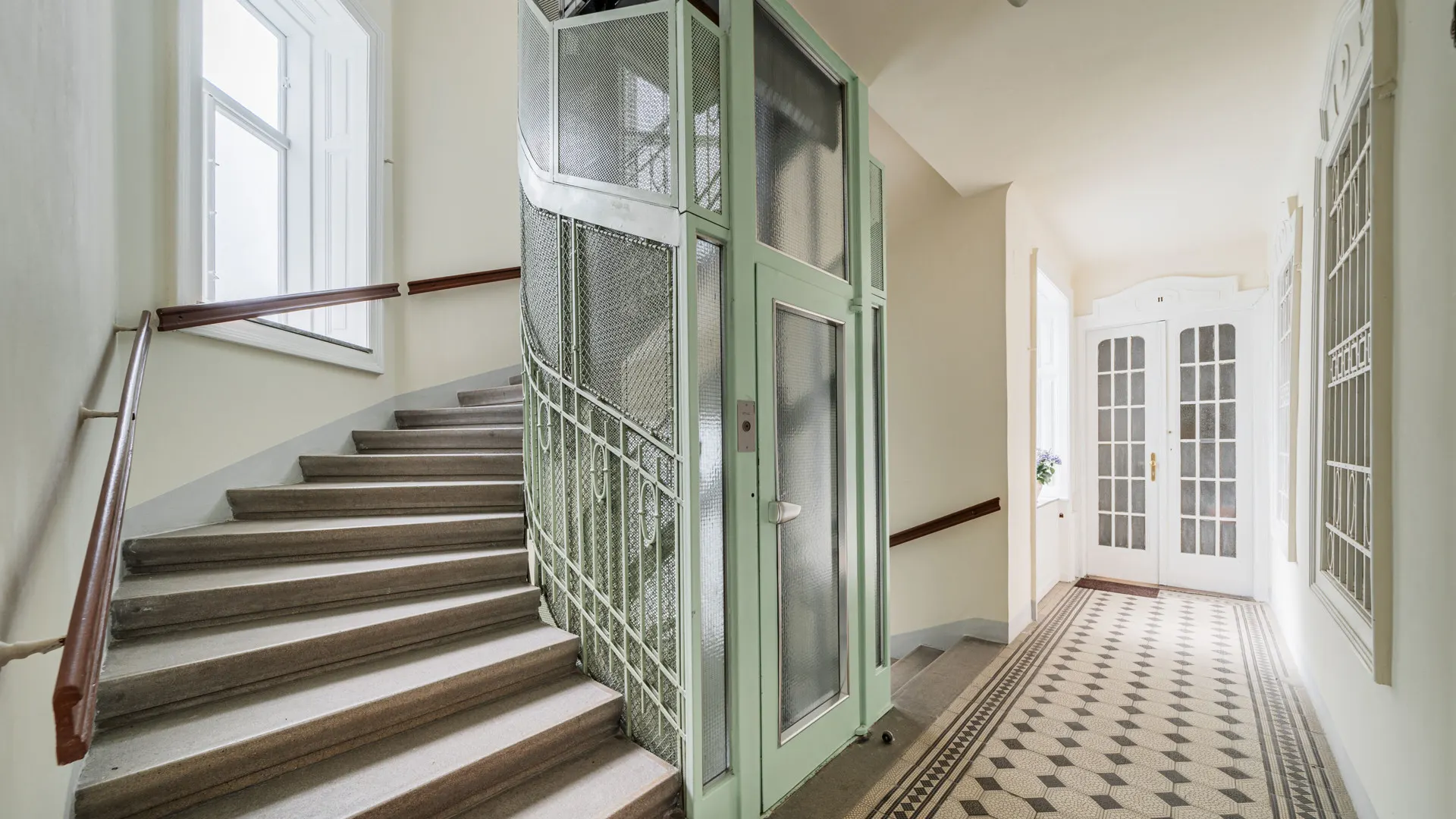 KITZIMMO-Luxus-Dachgeschosswohnung kaufen - Immobilien Wien.