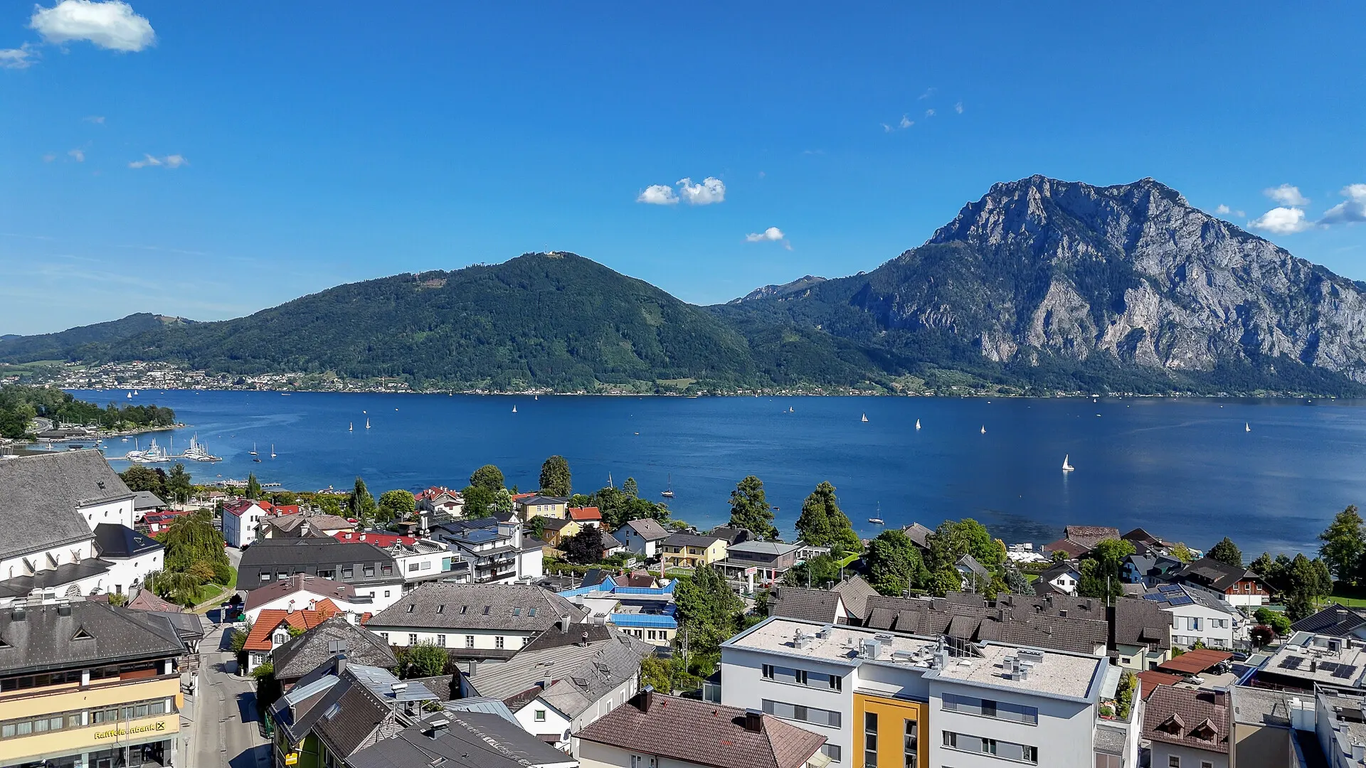 KITZIMMO-Einzigartiges Luxuspenthouse mit Seeblick - Immobilien Altmünster.