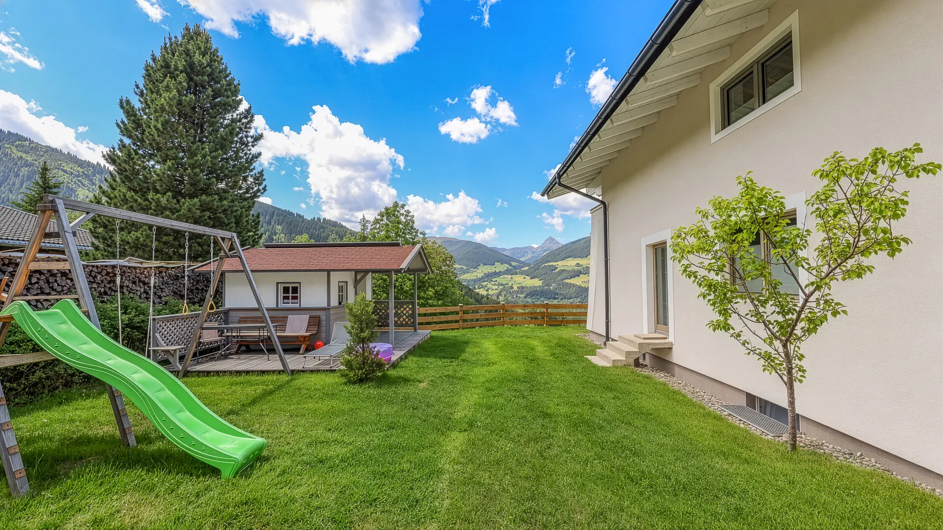 KITZIMMO-Hochwertiges Zweifamilienhaus in unverbaubarer Aussichtslage kaufen - Immobilien Hollersbach.
