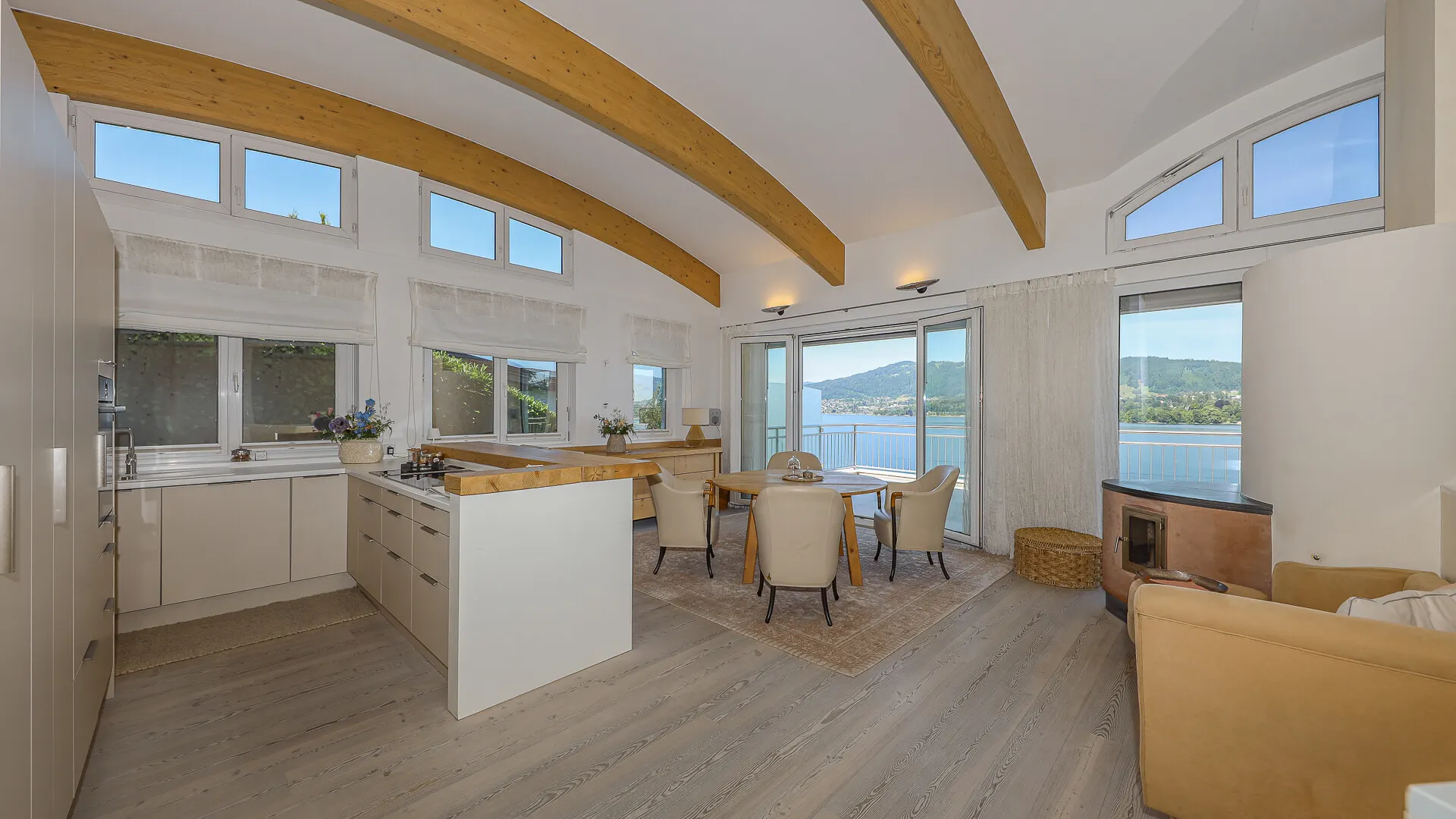 KITZIMMO-Exklusive Villa mit Pool am Traunsee kaufen - Immobilien Gmunden.