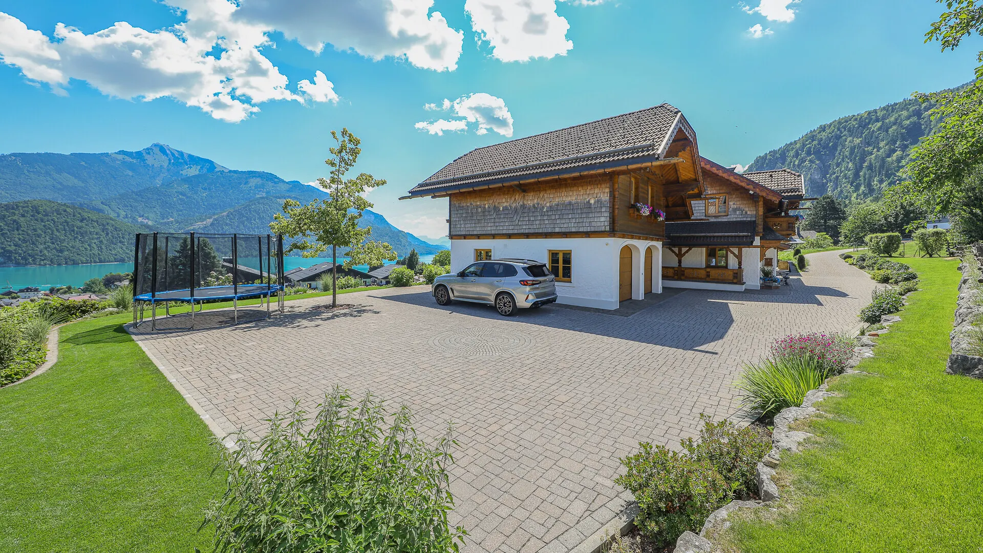 KITZIMMO-Einzigartige Landhausvilla mit Pool und unverbaubarem Seeblick - Immobilien St. Gilgen.