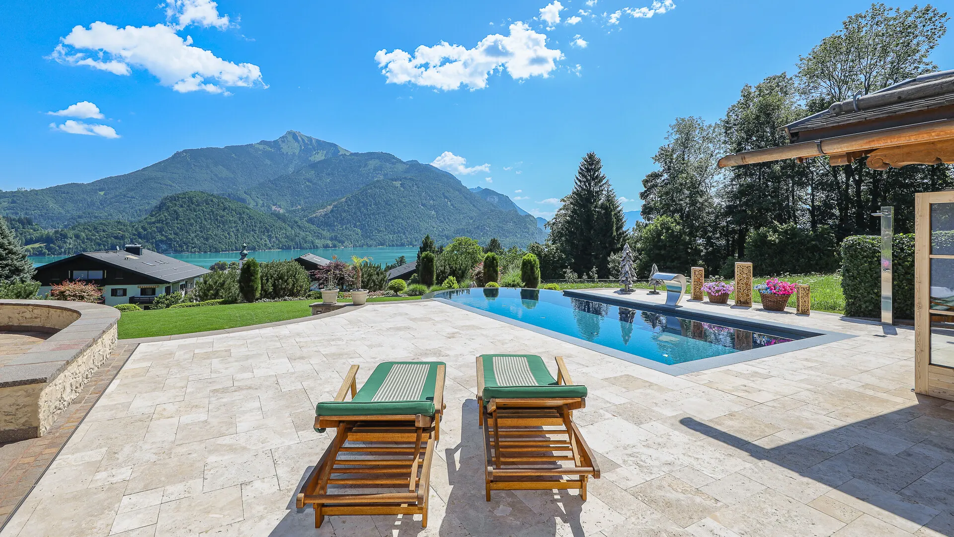 KITZIMMO-Einzigartige Landhausvilla mit Pool und unverbaubarem Seeblick - Immobilien St. Gilgen.