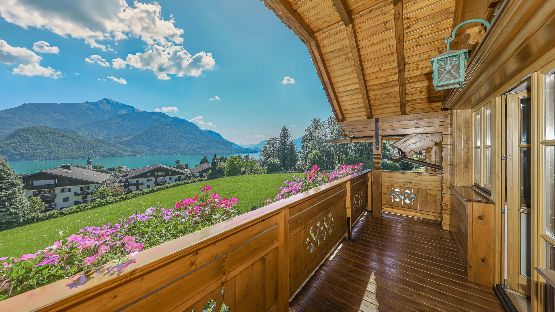 KITZIMMO-Einzigartige Landhausvilla mit Pool und unverbaubarem Seeblick - Immobilien St. Gilgen.