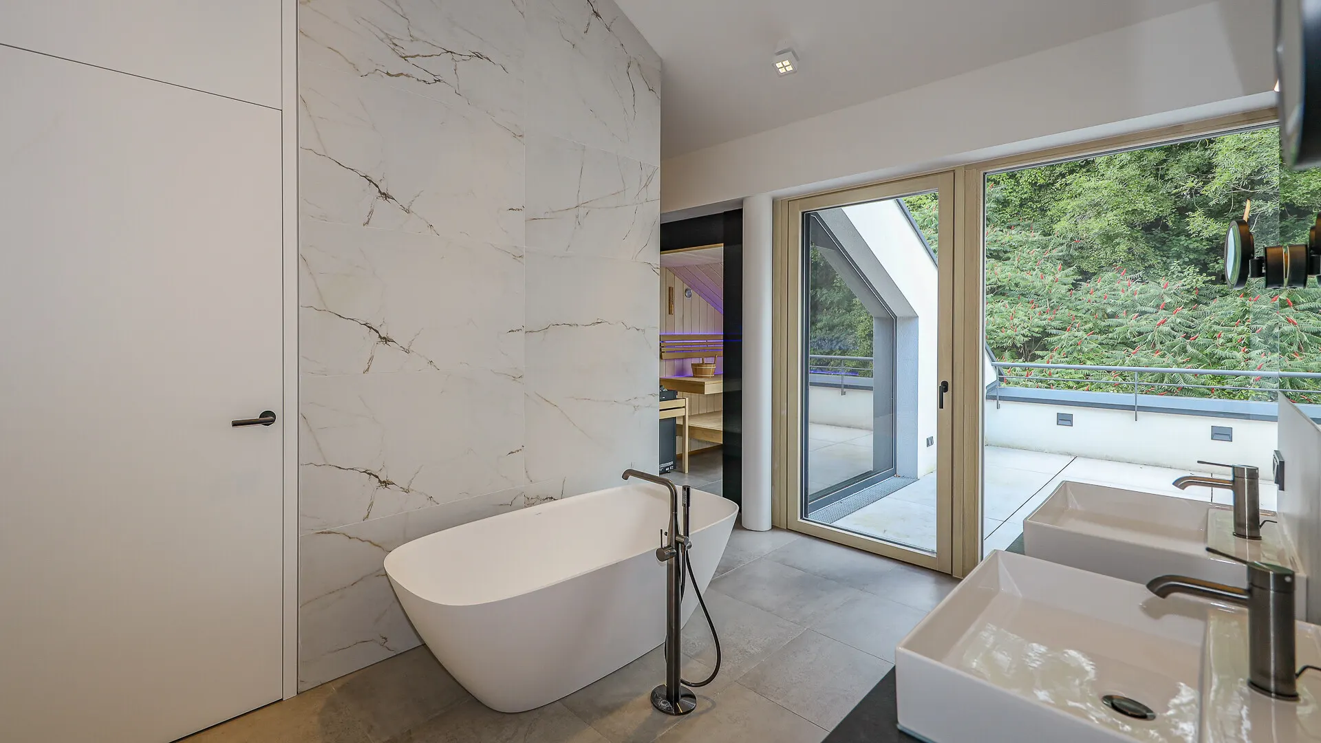 KITZIMMO-International-Luxuspenthouse Gmunden Traunsee kaufen Immobilien Oberösterreich.