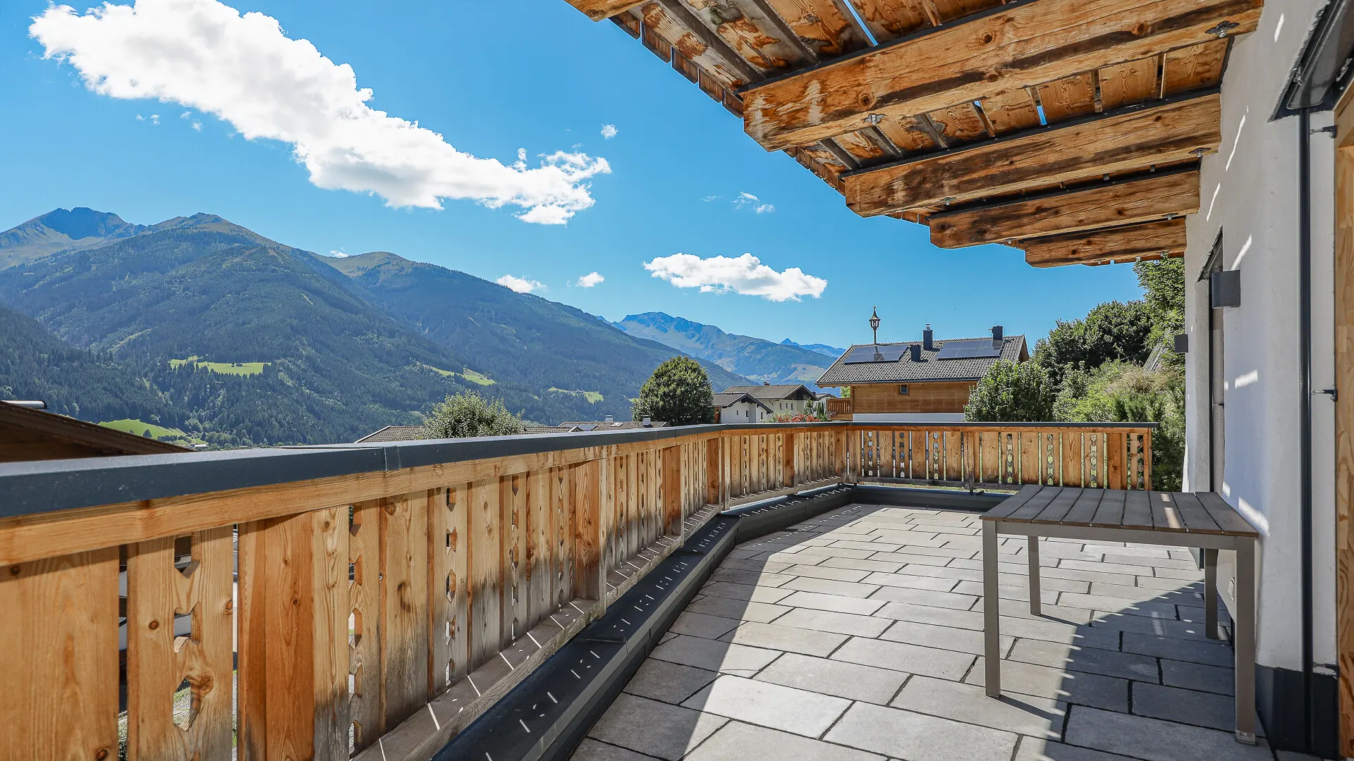 KITZIMMO-Exklusives Chalet am Sonnberg mit Panorama-Ausblick - Immobilien Zell am See.