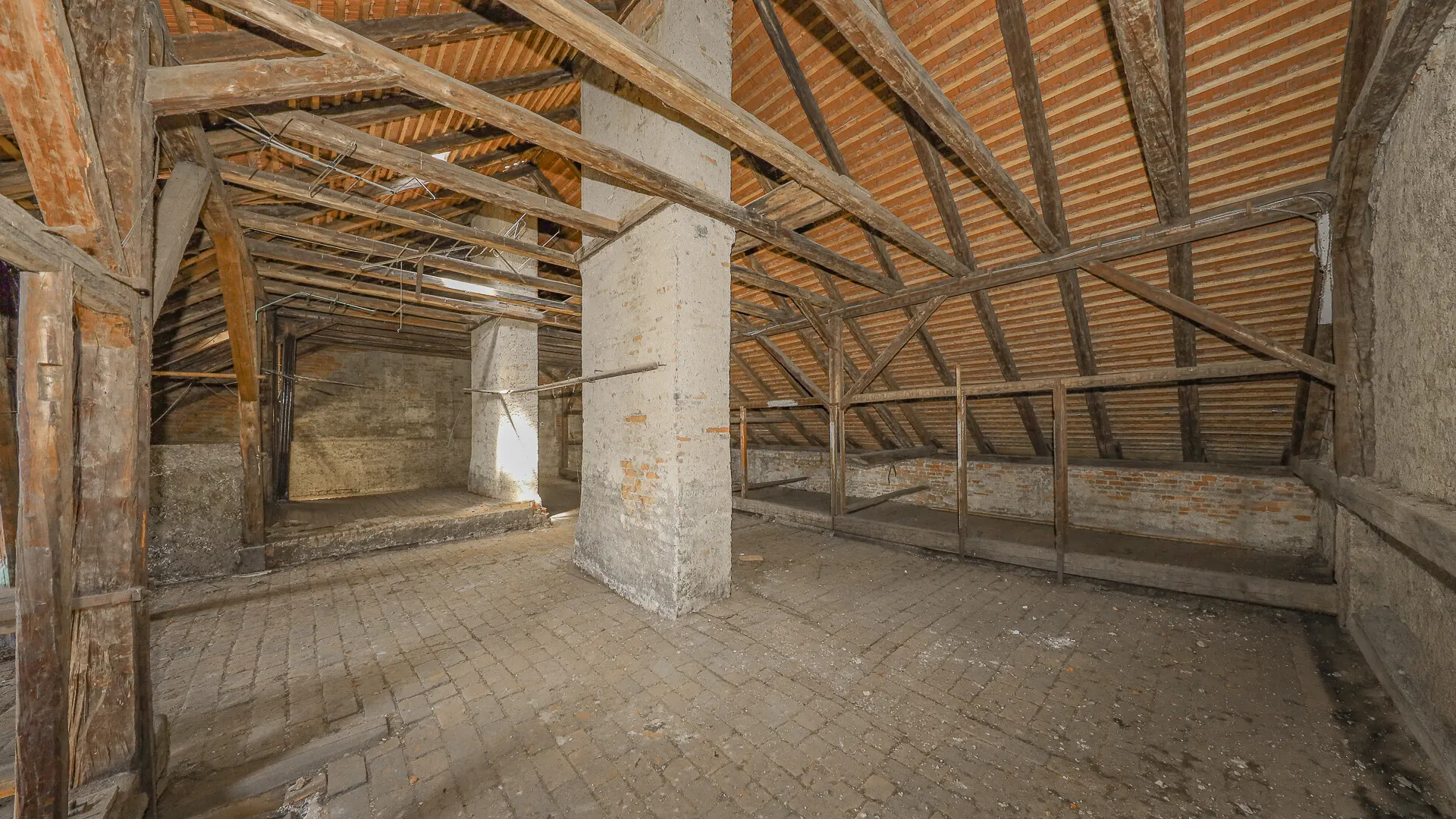 KITZIMMO-Stadthaus in Opernnähe kaufen - Immobilien Graz.